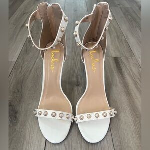 New Lulus Daveigh White Strappy Stiletto Heel Gold Pearl Stud women’s 10